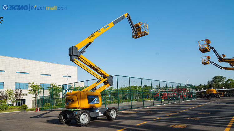 XCMG hot sale hydraulic articulated boom lift XGA20K with 20m working height price