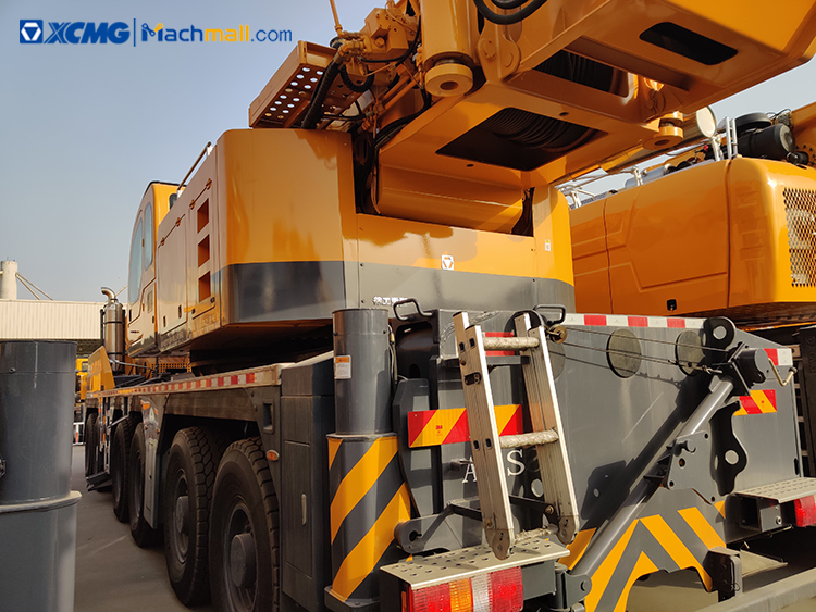 XCMG factory 220 ton cheap stock all terrain crane QAY220 on sale