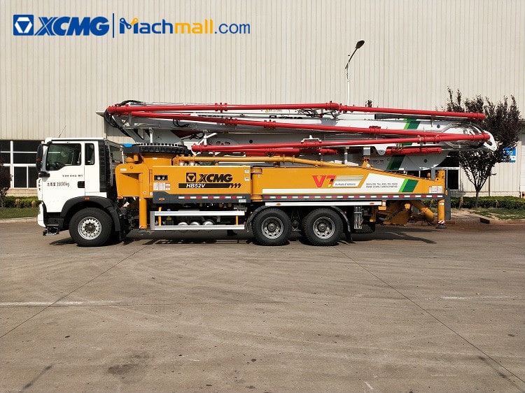 XCMG 52m concrete pump machine HB52V with HOWO chassis for sale