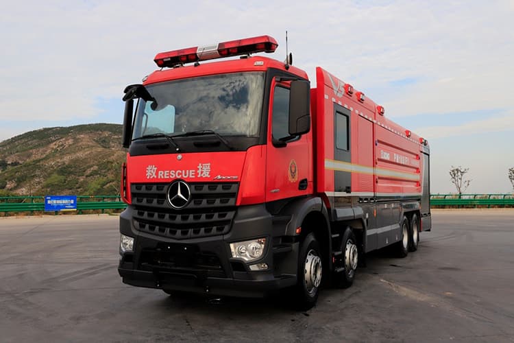 XCMG official 18 ton 8x4 big foam fire truck PM180F1 with Benz chassis price