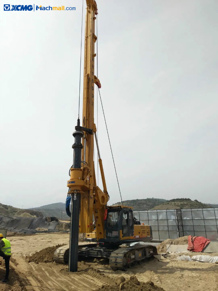 XCMG XR150DIII foundation drilling equipment 160kN 56m rotary drilling rig for sale