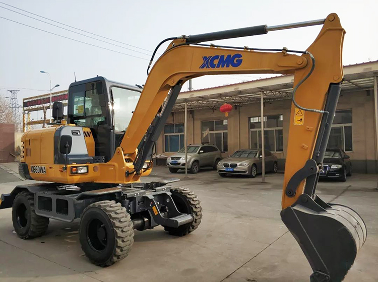 XCMG XE60WA 6 ton Small Wheeled Tractor Excavator For Sale