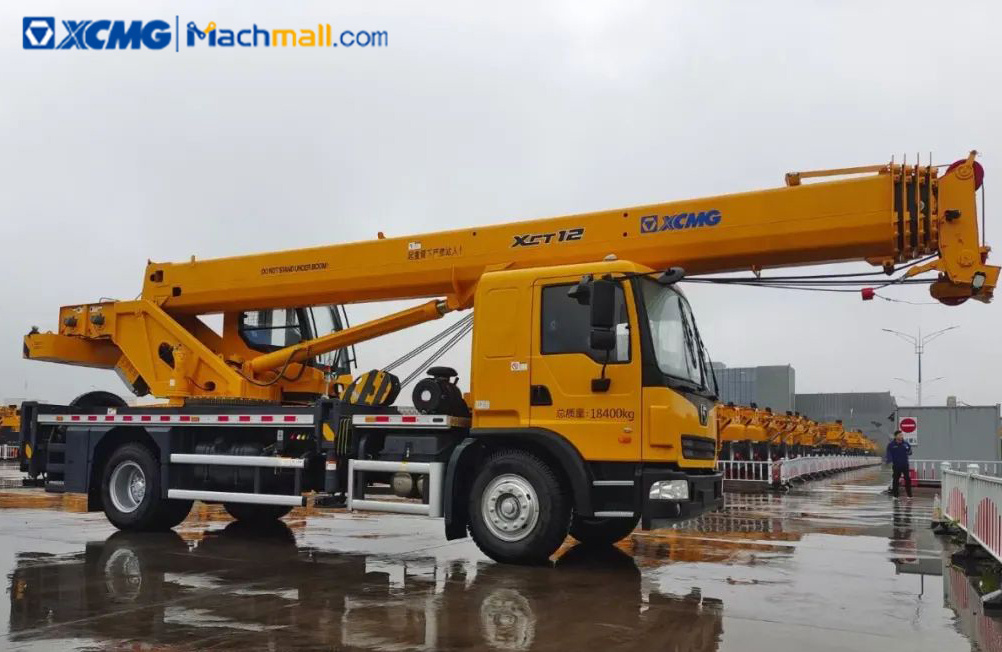 XCMG official 12 ton small lifting crane XCT12L4 price