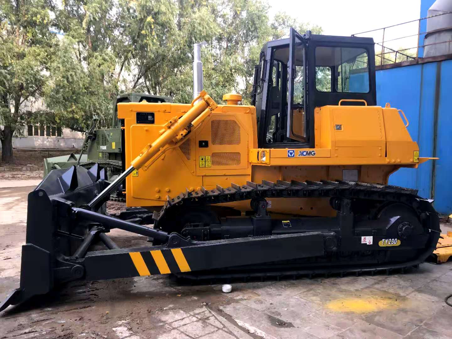 XCMG Official 230hp Cheap Crawler Bulldozer ty 230 price in china