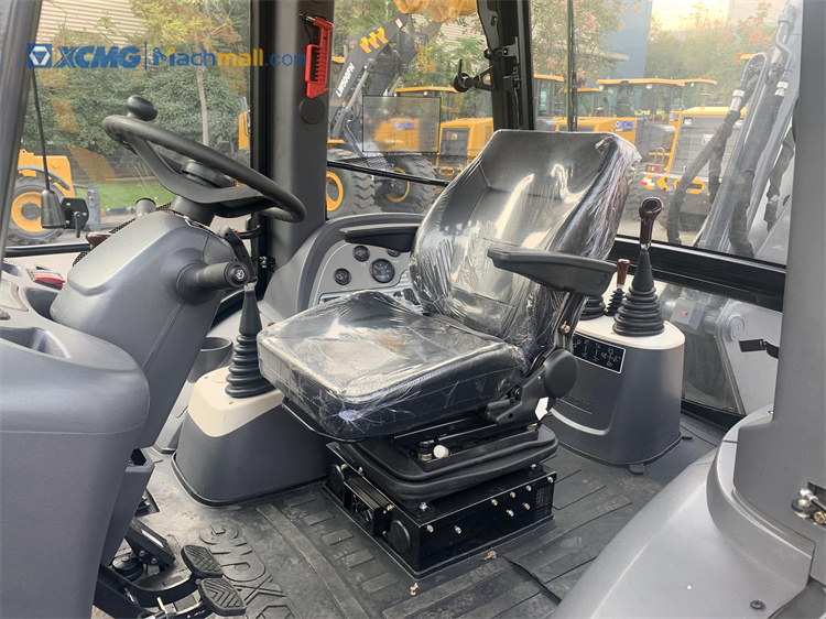 China XCMG 2.5 ton 4*4 retroexcavadora XC870K price