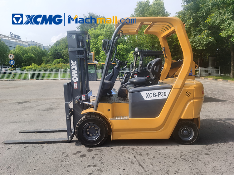 XCMG 3 ton 4x4 electric forklift XCB-P30 for sale