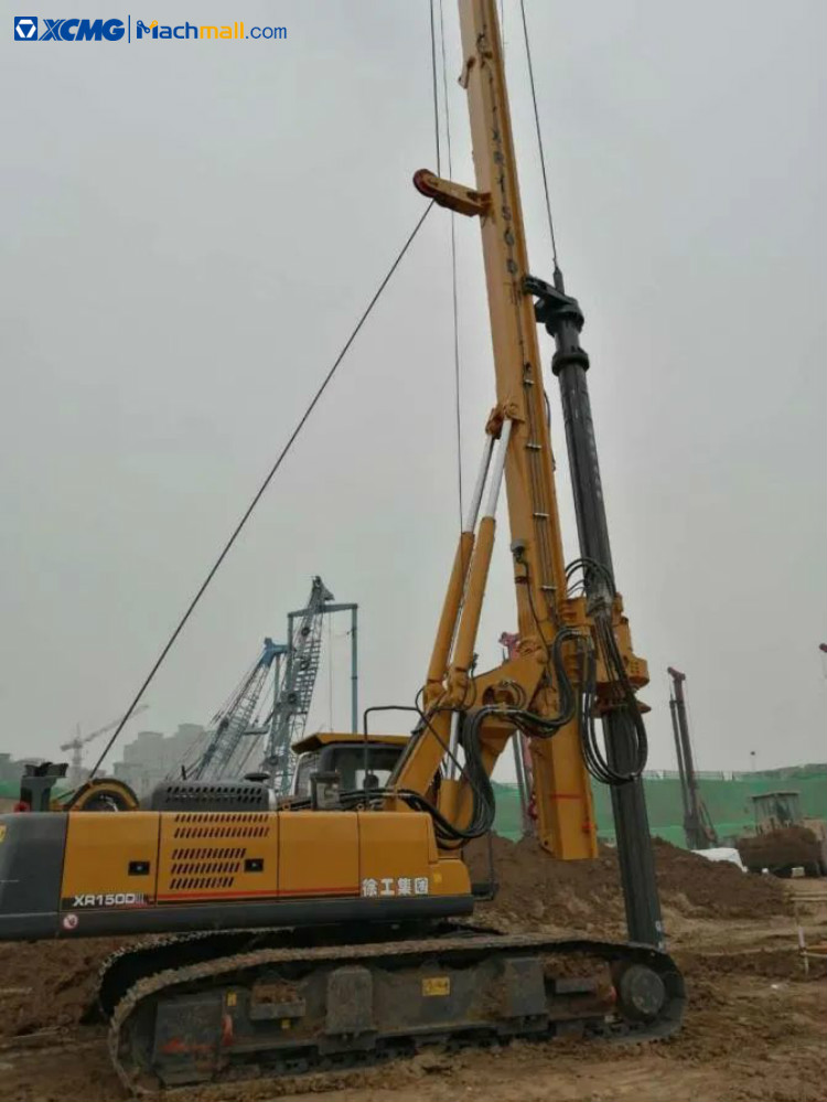 XCMG XR150DIII foundation drilling equipment 160kN 56m rotary drilling rig for sale