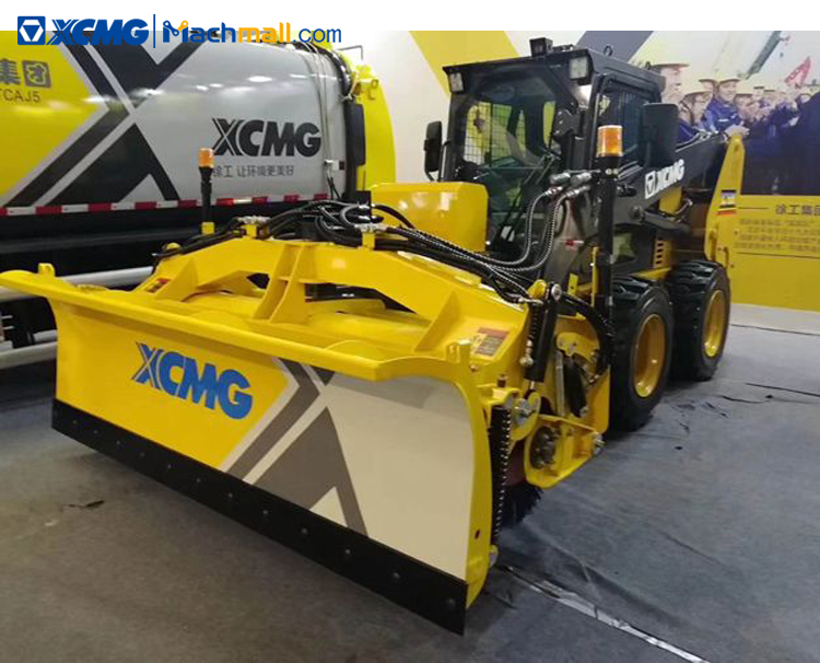 XCMG skid steer loader with multifunction attachment snow brush and snow shovel price