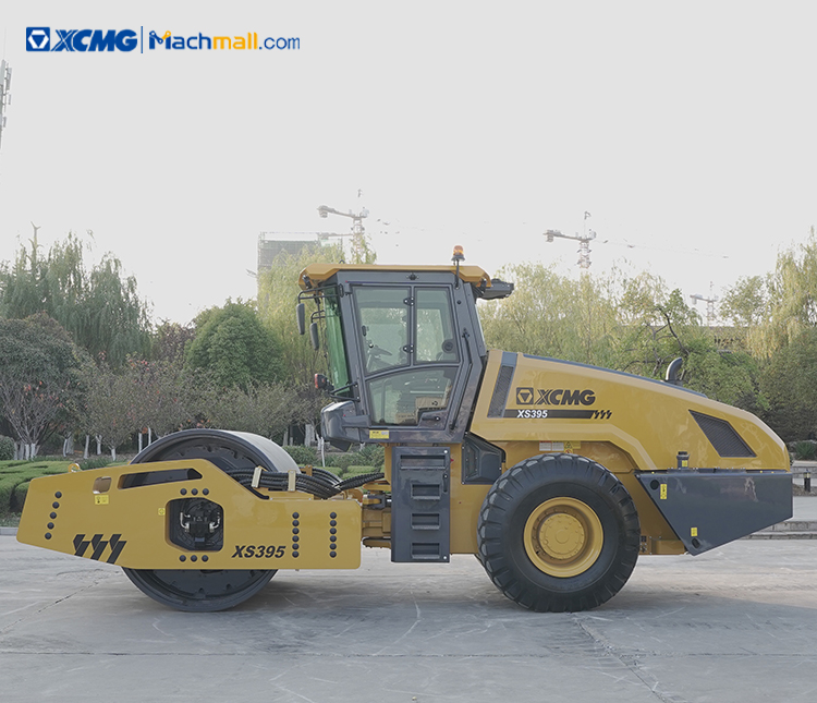 XCMG 40 ton Hydraulic Single Drum Vibratory Roller XS395 for sale