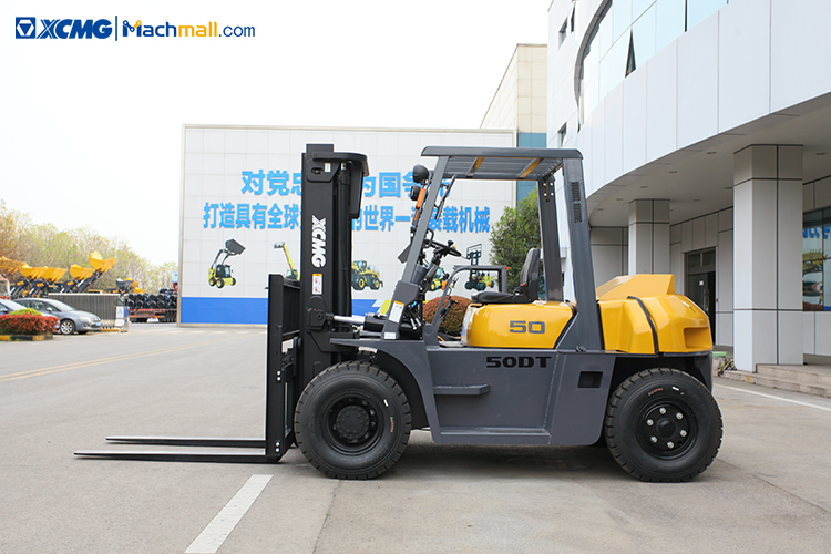 XCMG new 5 ton diesel forklift truck XCB-DT50 with 2.5m mast height price