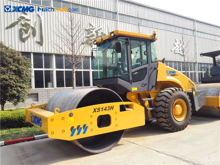 XCMG 14 ton Single Drum Vibratory Road Roller XS143H price