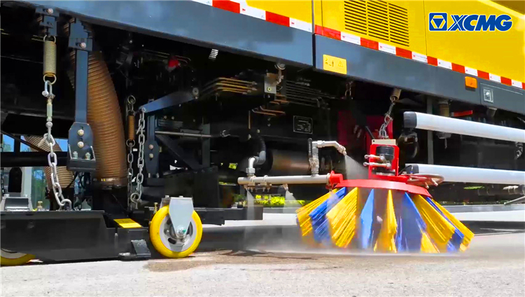 XCMG XZJ5160TXSD5 8 ton street road sweeper truck for sale