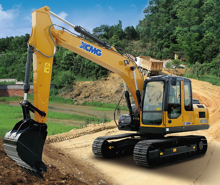 XCMG Official XE135D 13 ton Crawler Excavator for sale