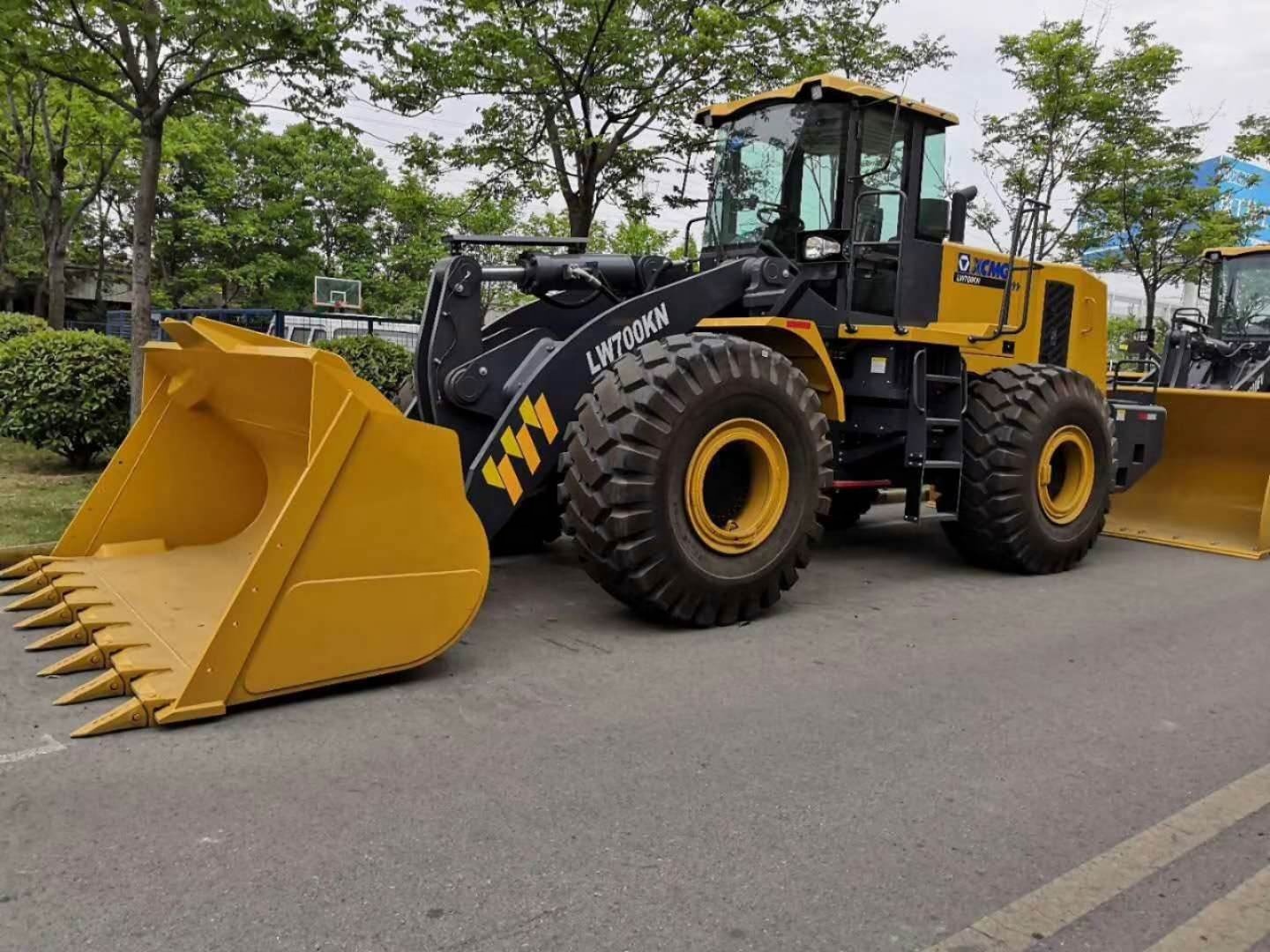 XCMG 7 ton LW700KN compact loader for sale