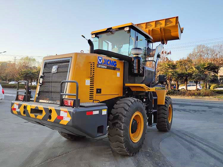 XCMG official manufacturer 3 ton front wheel loader LW300KN China small wheel loaders for sale