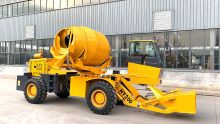 HY-200 self loading concrete mixer
