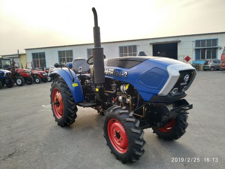 China Factory Supply 60HP 4WD Farm Machine Agricultural Tractors