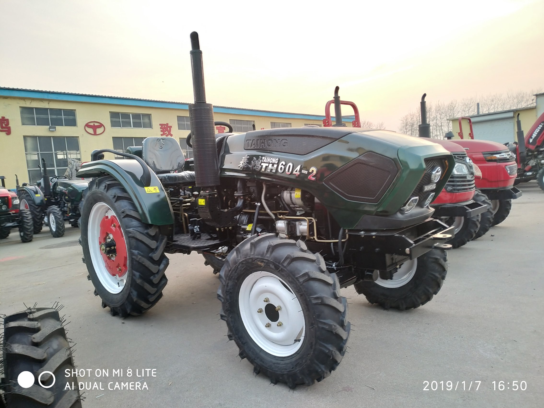 Factory Supply 60HP 4WD MIni Garden Agricultural Farm Tractor Made