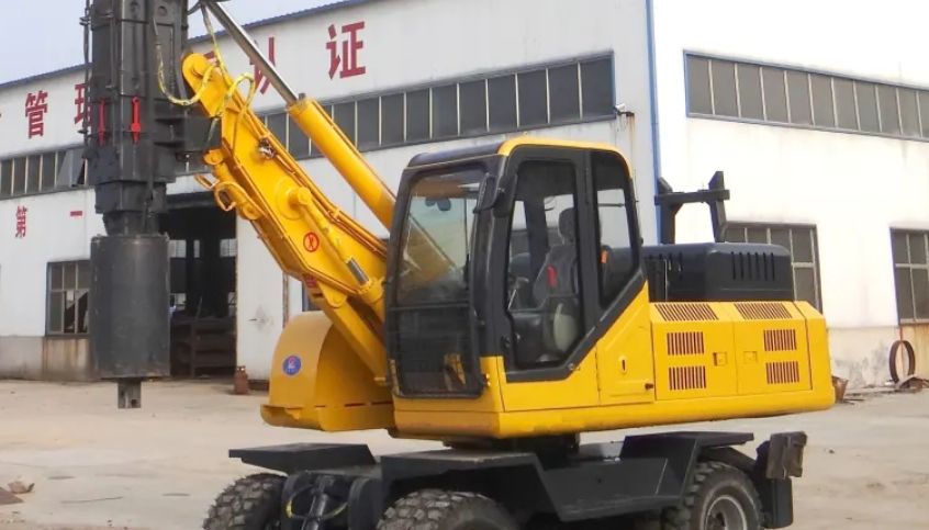 JIUZUAN FY130 Wheeled Four-Wheel Driver Hydraulic Rotary Drilling Rig Used for Water Well/Pile Drivi