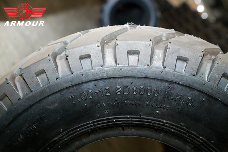 Armour tyres for mining dump trucks 12.00-20TT with good heat dissipation performance