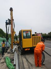 China Hengxing hydraulic pile driver for highway guardrail price