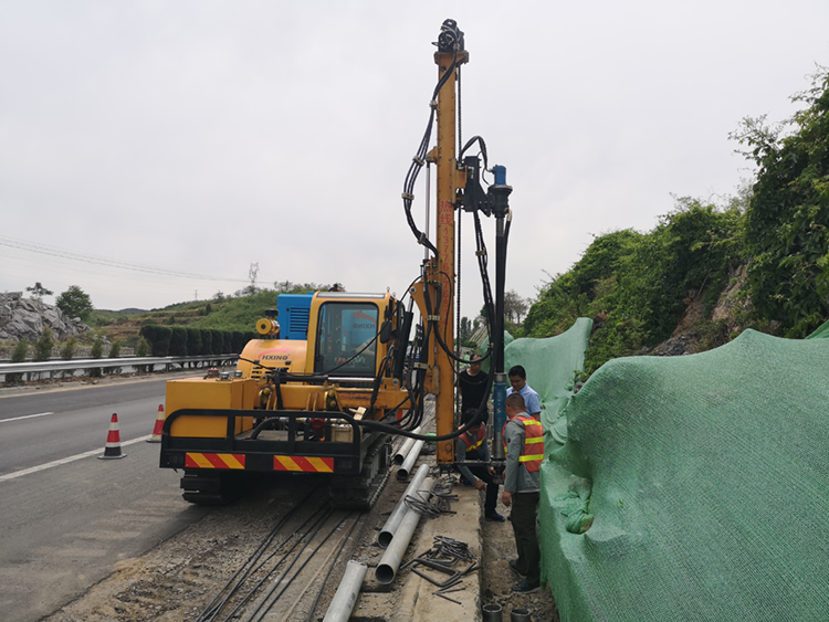 China Hengxing hydraulic pile driver for highway guardrail price