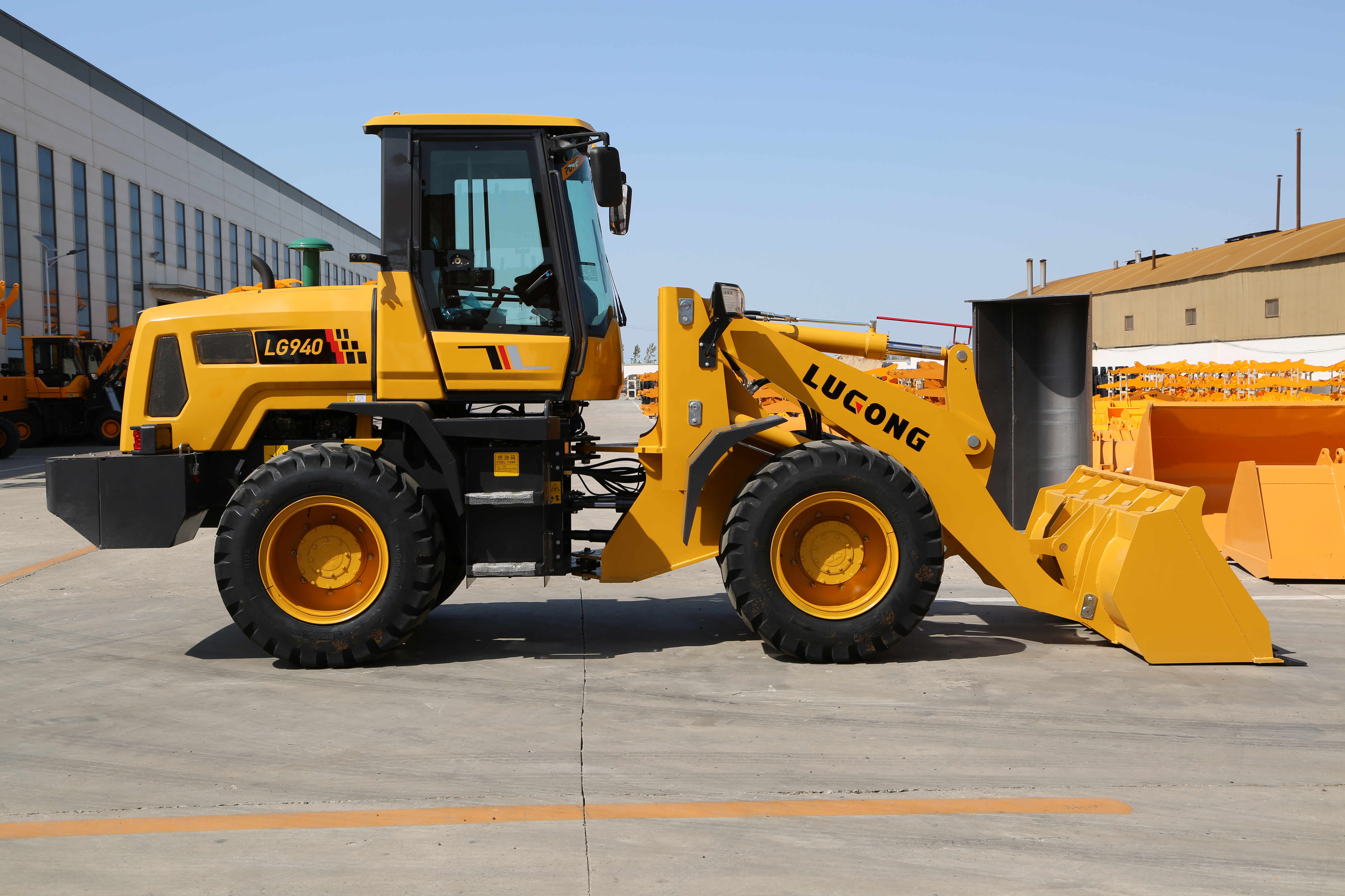 LUGONG LG940 Cost-effective Compact Wheel Loader For Sale For Construction Site