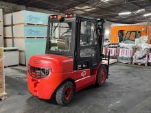 Zhongli EP electric counterbalance forklift EFL352 80V battery for sale