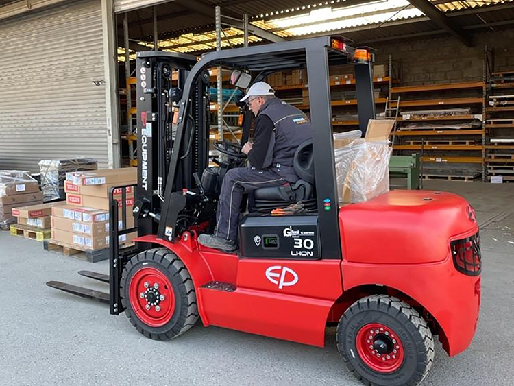 Zhongli EP electric counterbalance forklift EFL352 80V battery for sale