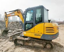 XCMG XE60DA  2020 Used Small Excavator Mini Excavator Tracks Price  For Sale