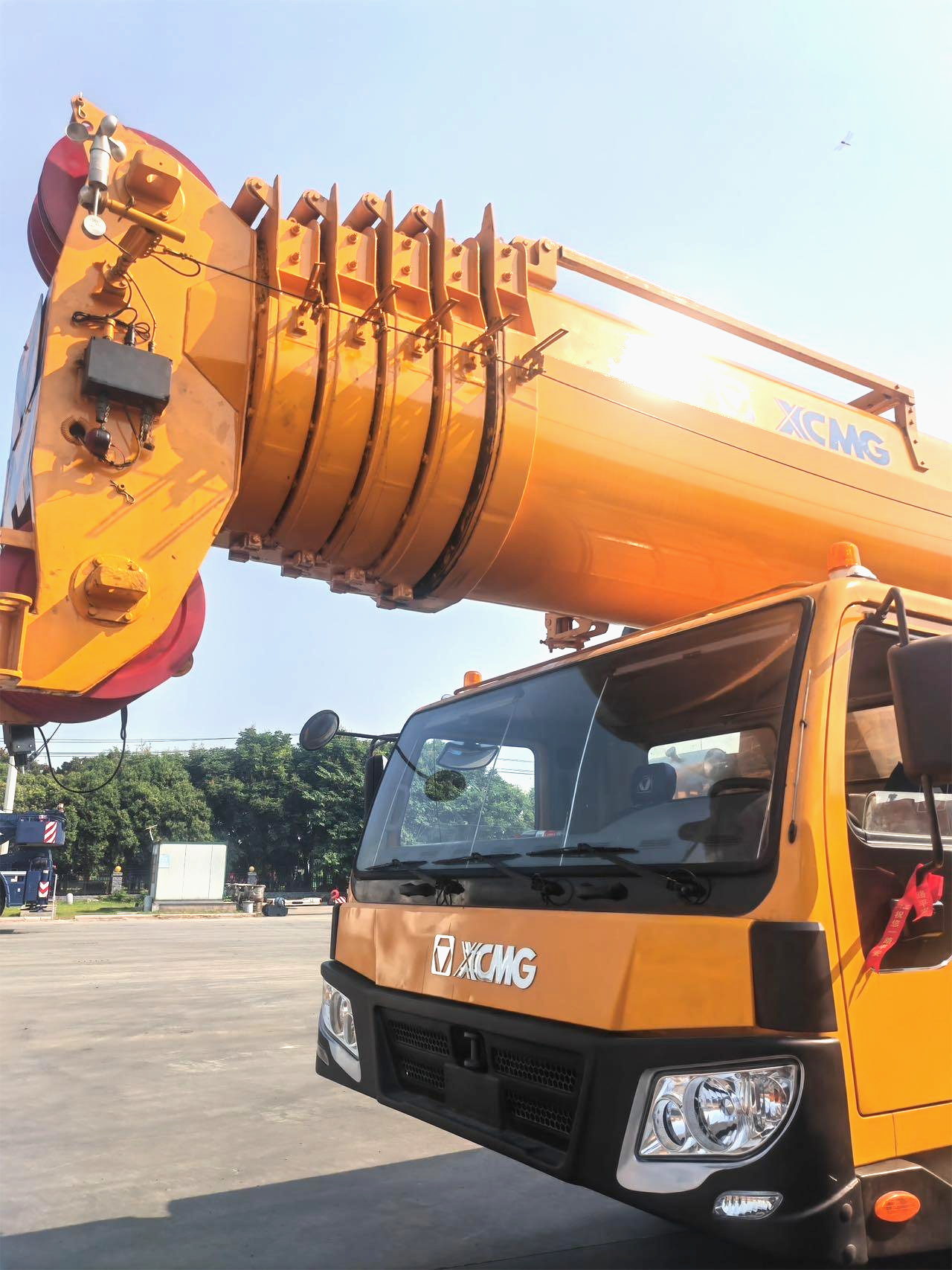 Mobile Crane Machine XCMG official mobile crane machine 160ton used truck cranes QY160K with ...