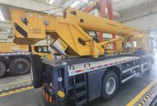 XCMG Official 12 Ton Used Truck Crane Mini Mobile Crane XCT12 in stock
