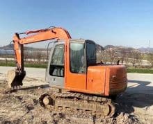 Hitachi ZX70 Used excavator 7 ton Crawler excavator best price with good conditions