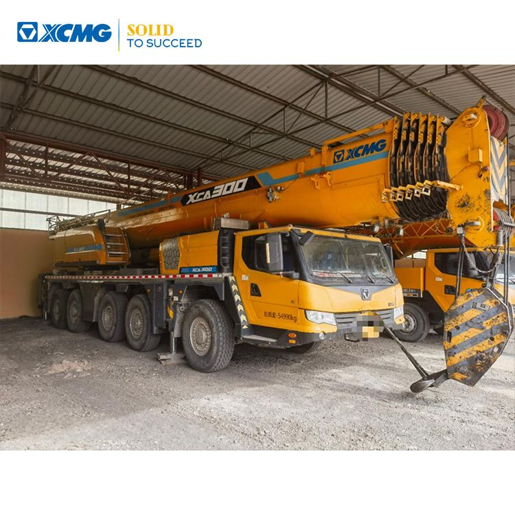 XCMG Official XCA220 220 Tons Second Hand Telescopic Truck Crane for Sale