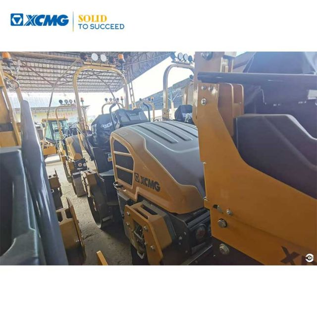 XCMG Official Second Hand Hydraulic Double Drum Road Roller XD120IV Factory Price