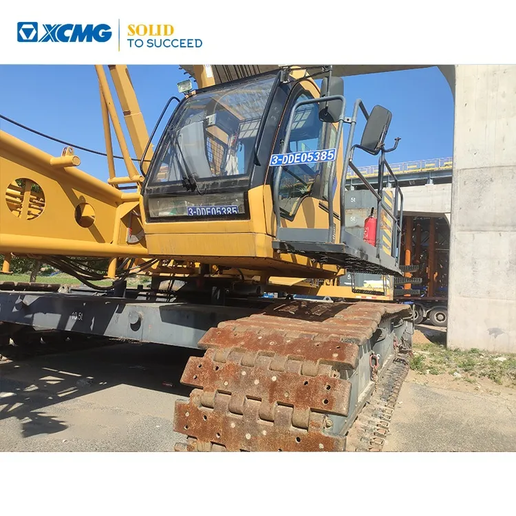 XCMG Official Secondhand 200 Tons Mobile Jib Crawler Crane XGC200 Hot Sale