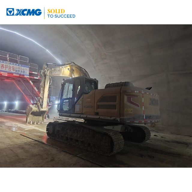 XCMG Factory Secondhand Hydraulic Crawler Excavator Earth Moving Machine XE245GH Hot Sale