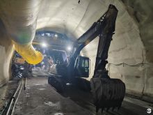 XCMG Factory 21Ton Used Crawler Hydraulic Excavator XE215DA Hot Sale