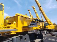 XCMG Second Hand Construction Crane Used Crawler Crane Truck XGC130-I