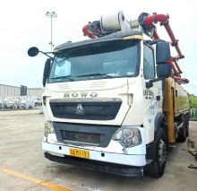 XCMG Official Used Truck Mounted Concrete Pump 52 Meter Boom Concrete Pump Truck Hb52V Price