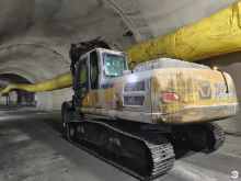 XCMG Factory 21Ton Used Crawler Hydraulic Excavator XE215DA Hot Sale