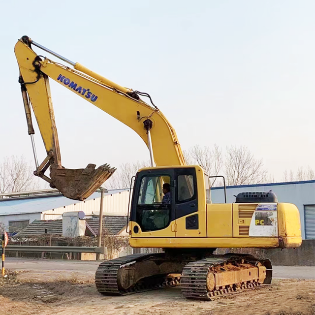 Komatsu used pc200-8 excavator crawler moving  digger price