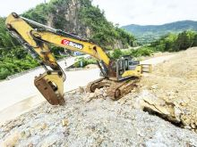 XCMG Second Hand 49 Ton Chinese RC Hydraulic Excavator XE490DK in Good Condition