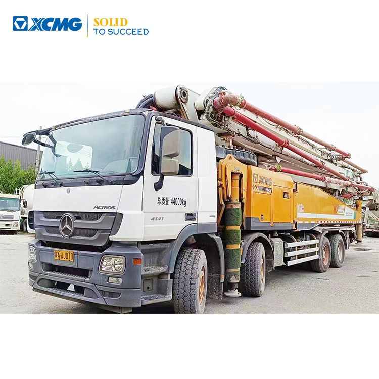 XCMG Official HB62V Used Concrete Pump Truck China 4 Axle 62m Hydraulic Concrete Boom Pump Truck