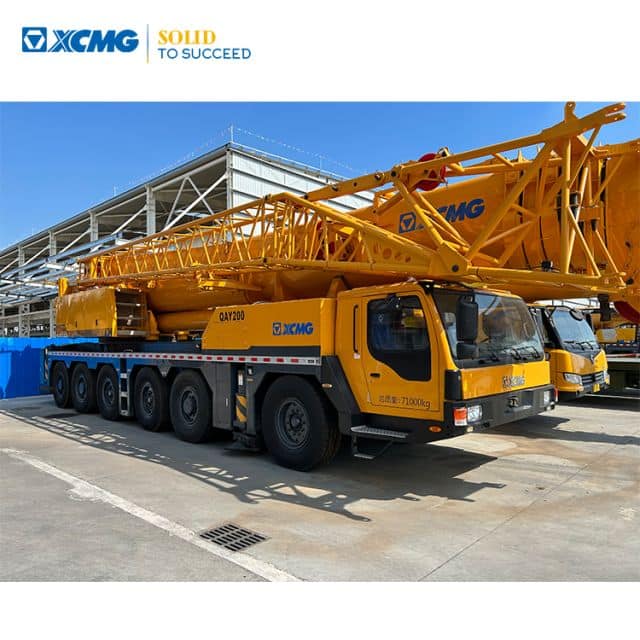 XCMG Official Most popular 200 ton used all terrain crane QAY200 in stock