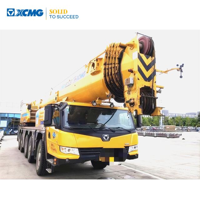 XCMG used xcmg truck crane all terrain crane 180 ton XCA180 hydraulic arm crane for trucks