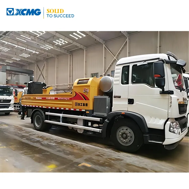 XCMG Official HBC10018K Used Mini Concrete Machinery Concrete Line Pump 15 ton for sale