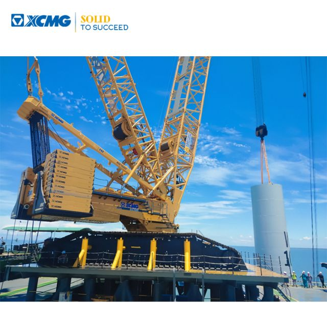 XCMG 2014 year used Mobile Crawler Crane XGC16000 For Sale