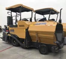 XCMG Factory Used 4.5m 73.5KW Pavers RP453LS Mini Road Paver Machine For Sale