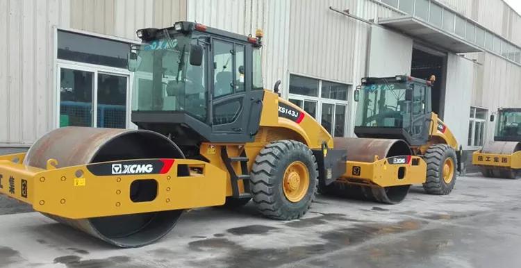 XCMG used XS143J 14 ton compactor road roller vibratory for sale